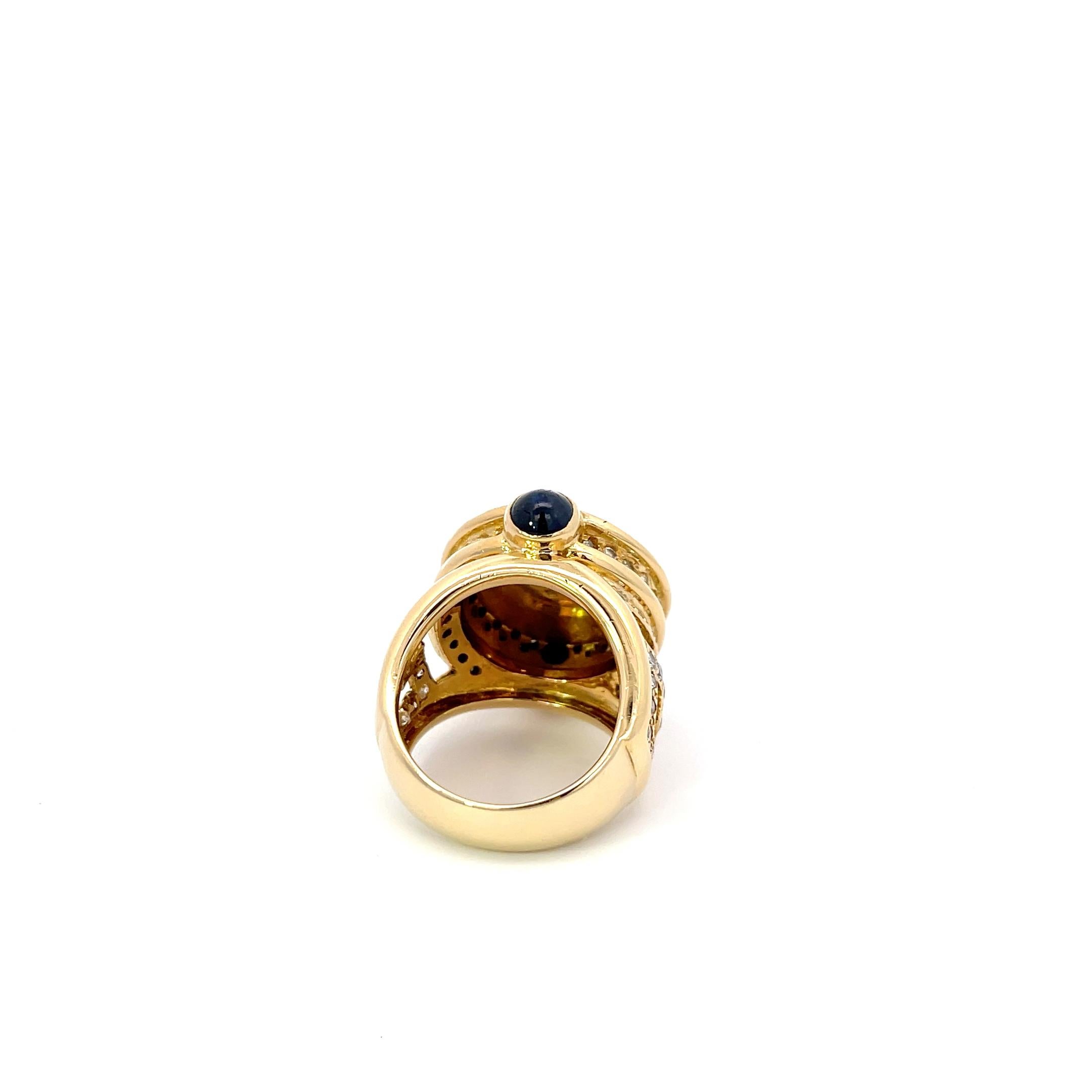 Bague Medusa en or jaune 18 carats et diamants Excellent état - En vente à Dallas, TX