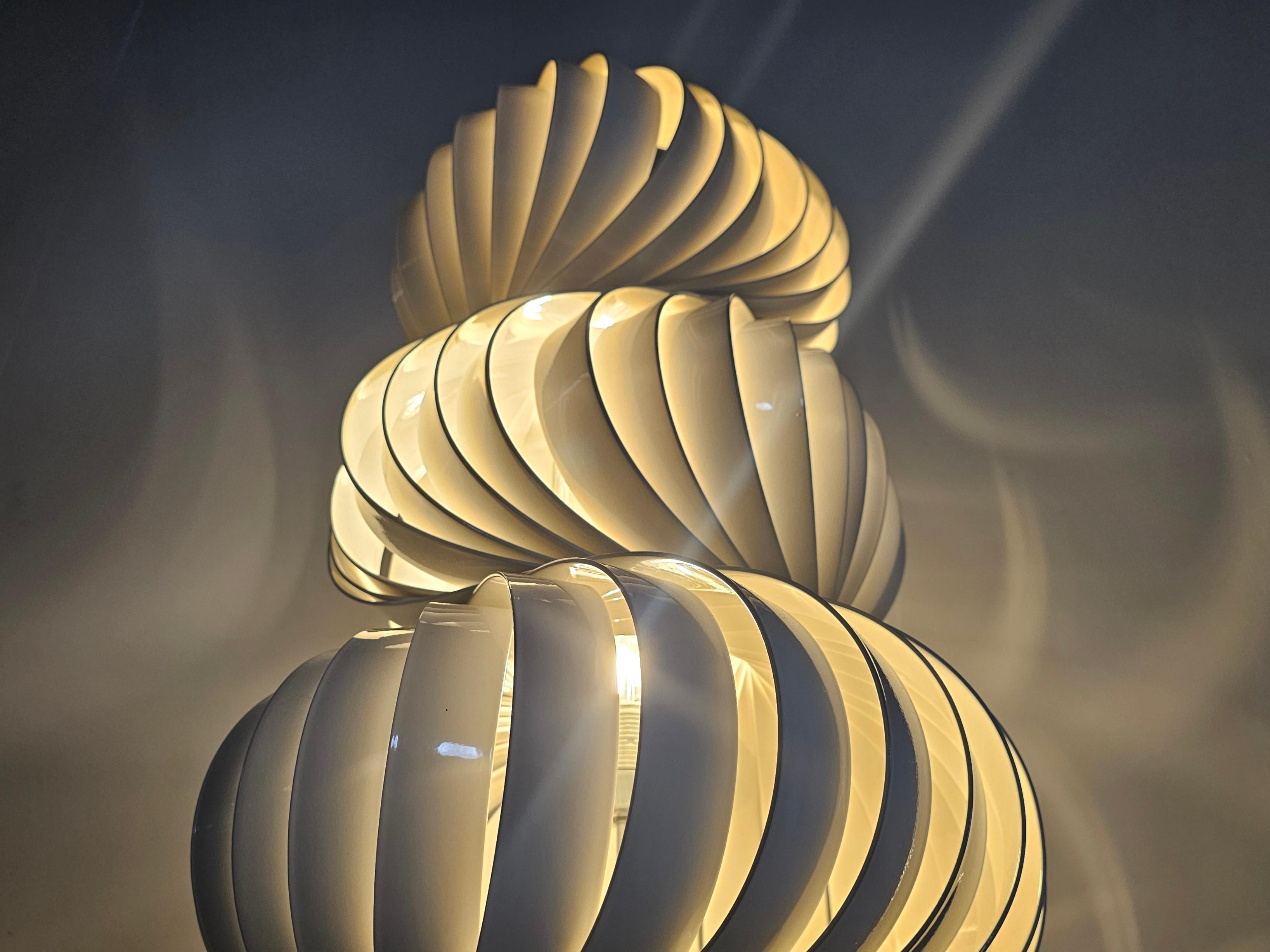 Mid-Century Modern Medusa table lamp by Olaf von Bohr for Valenti, Italy 1968