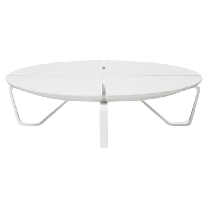 Meduse Round Cocktail Table - Pure White Stone Top, Pearl Frame For Sale