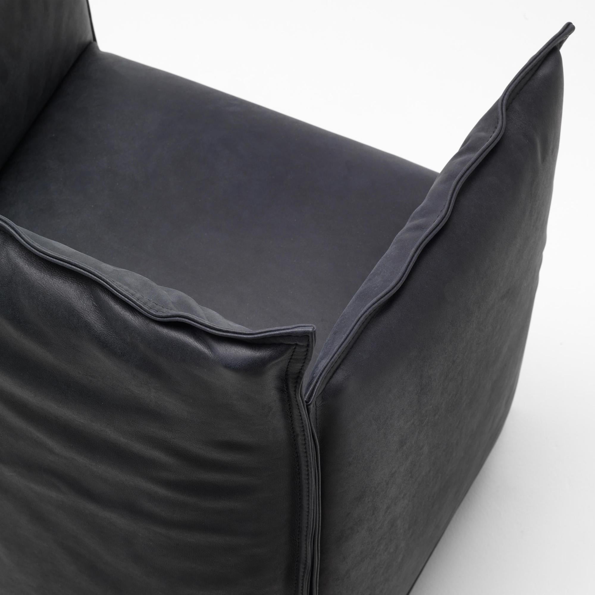 21st Century Modern Small Armchair Upholstered In Leather  In New Condition For Sale In Milan, IT