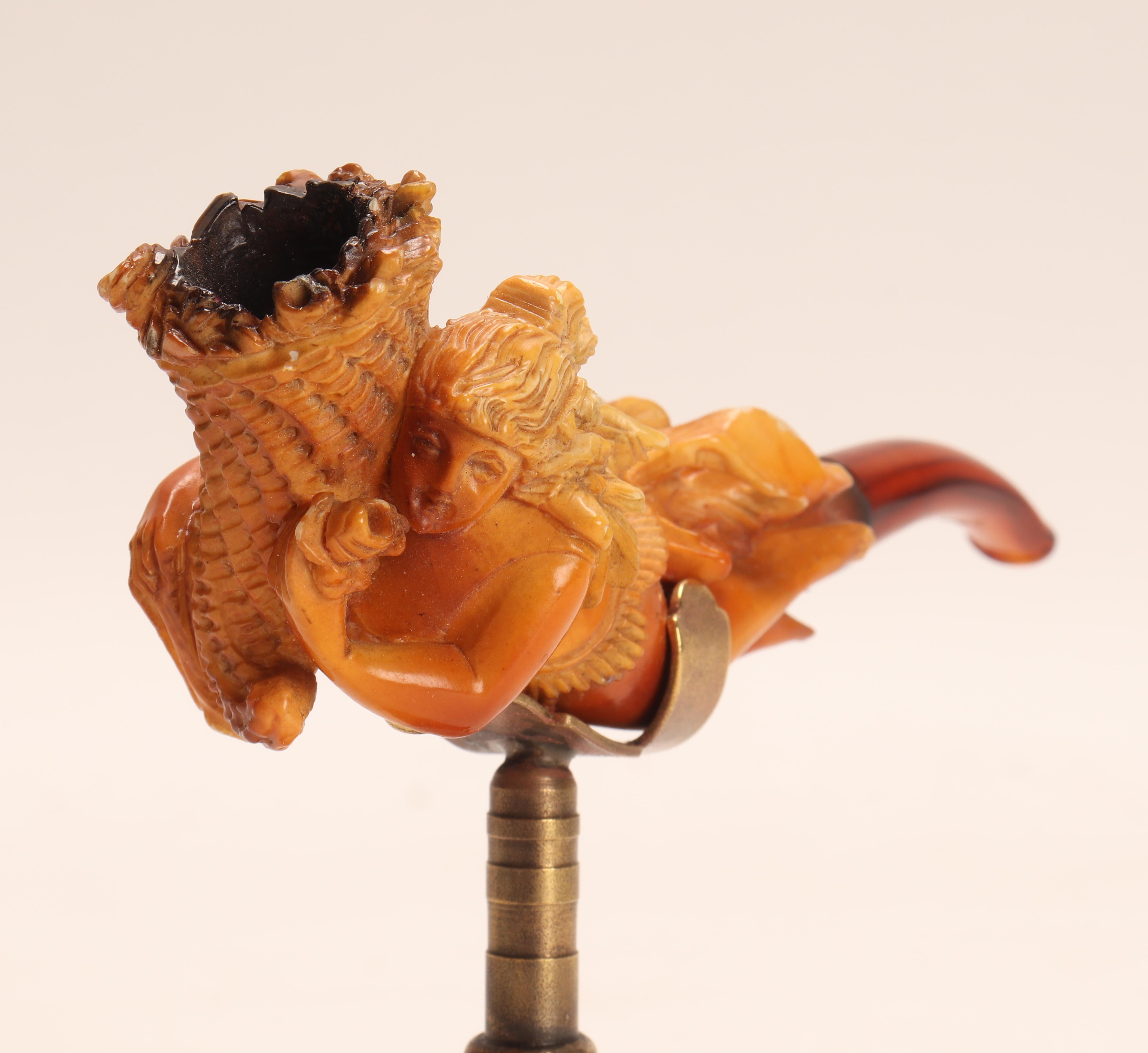 Austrian Meershaum Pipe with a Goddess Holding a Cornucopia, Vienna 1890 For Sale