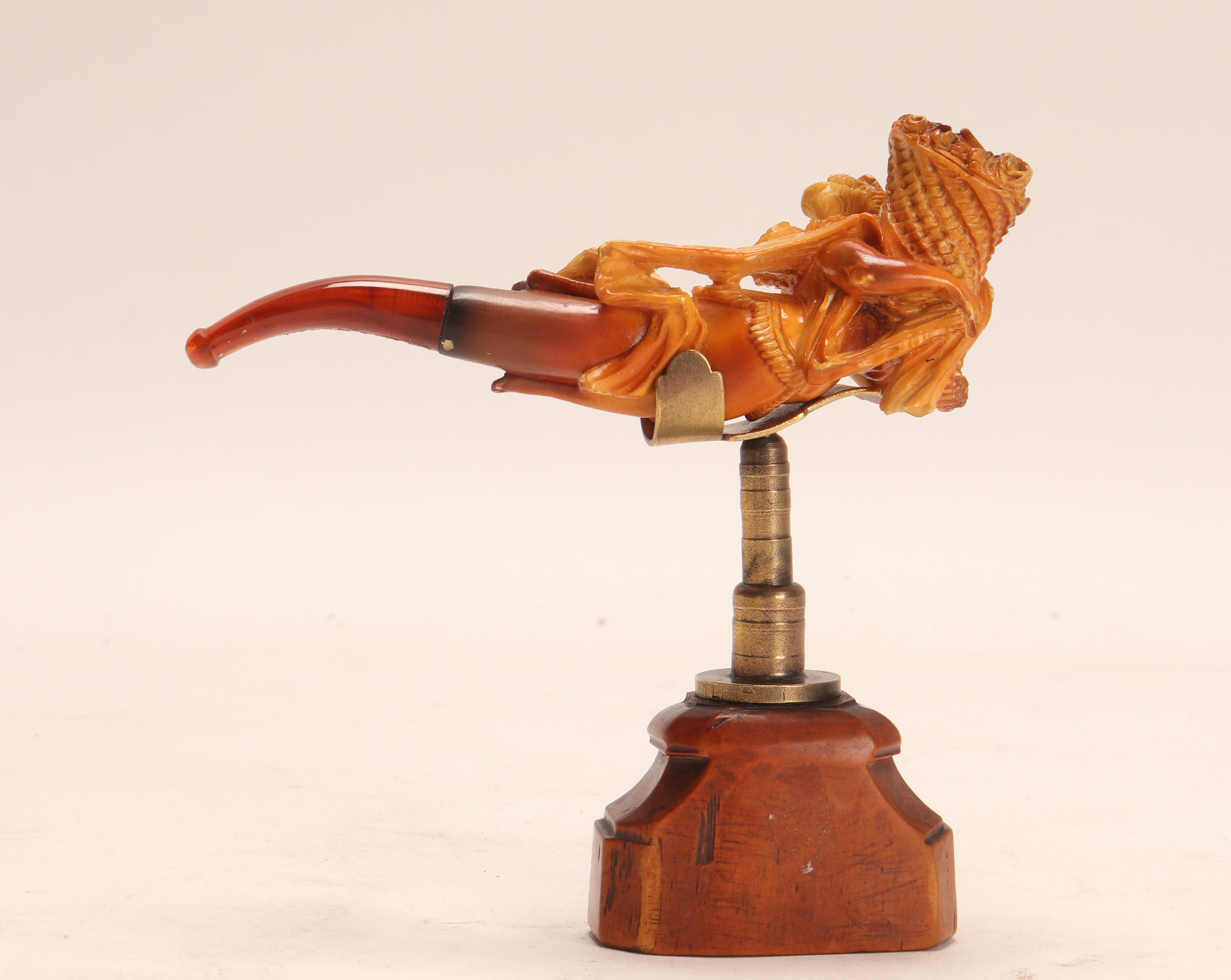 Stone Meershaum Pipe with a Goddess Holding a Cornucopia, Vienna 1890 For Sale