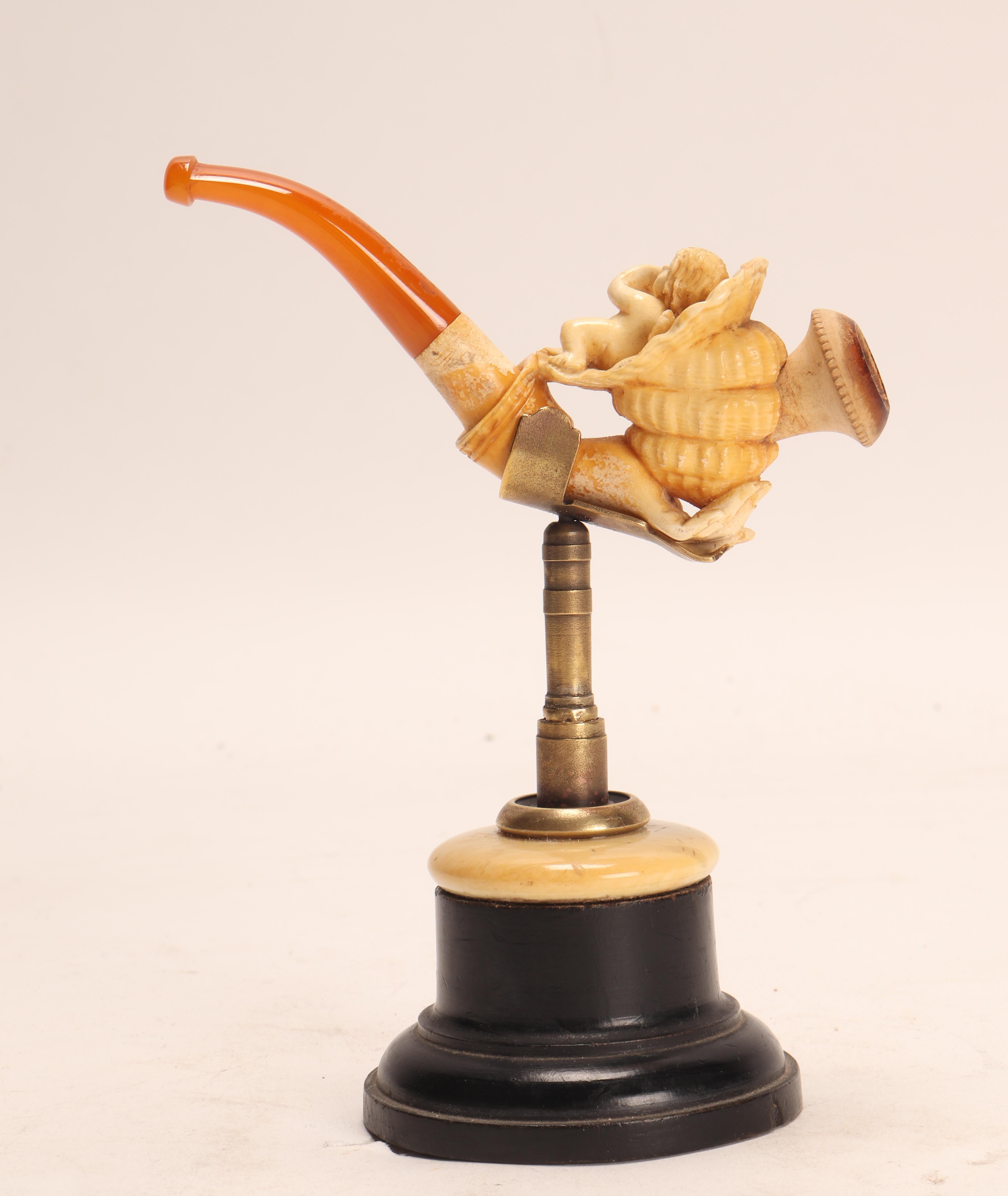 Meershaum Pipe with Cupid, Vienna, 1890 For Sale 1