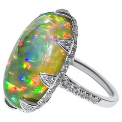 Bague Lotus en opale méga ovale et diamant, grande opale remarquable, 18,65 cts