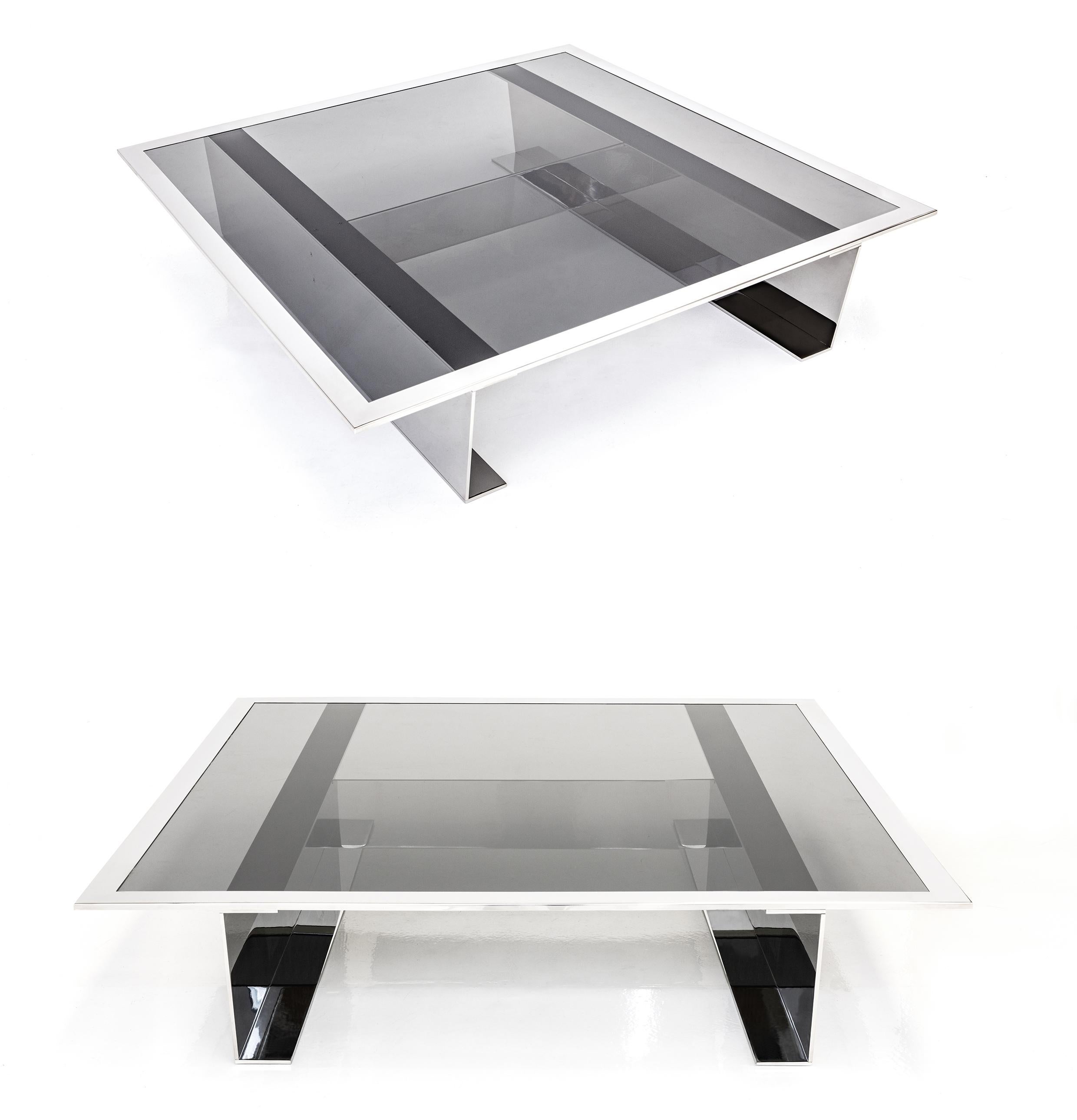 Italian Mega, a large coffee table in silver chromed or gold polished brass finish For Sale