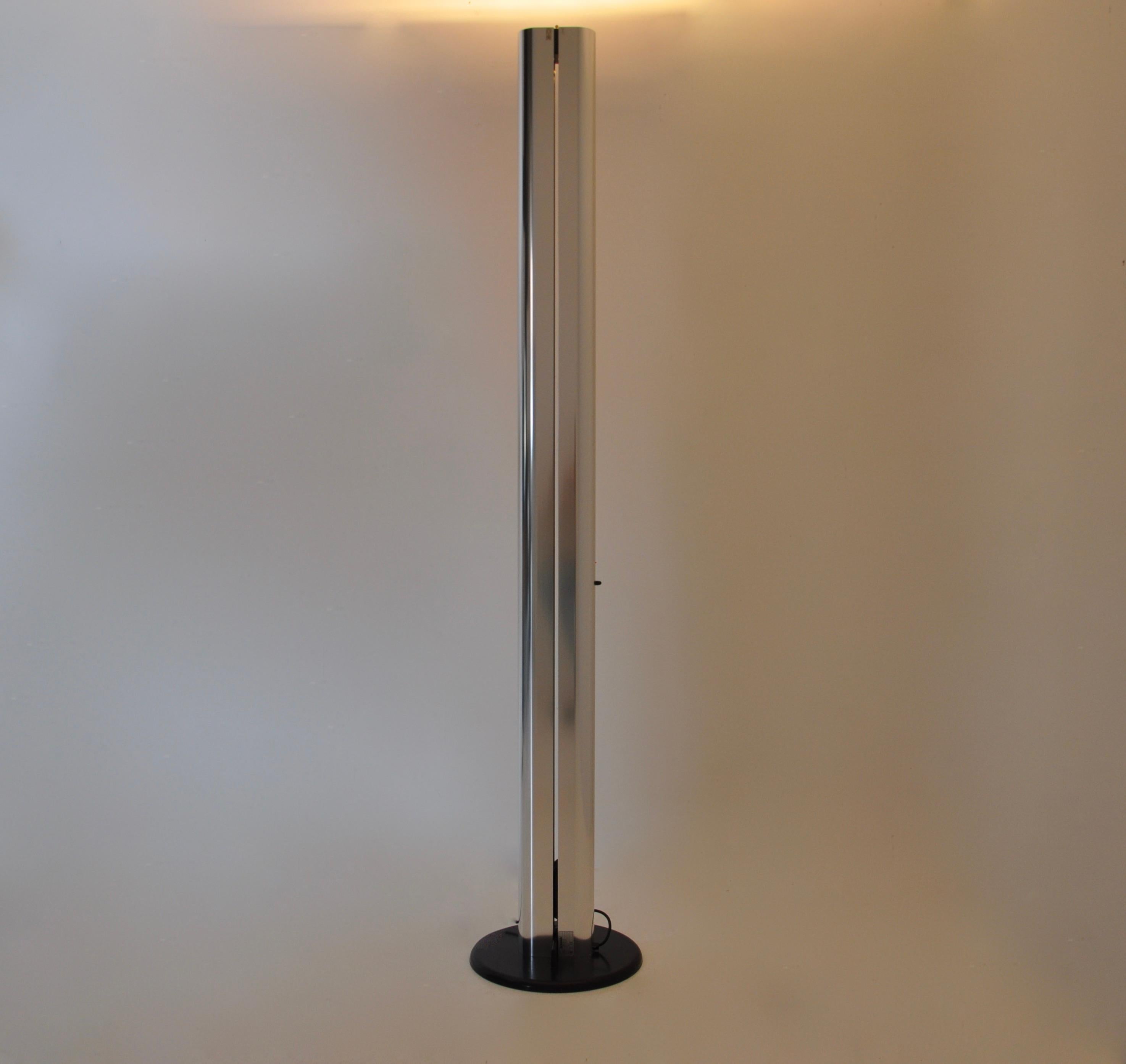 Mid-Century Modern Megaron Floor Lamp by Gianfranco Frattini for Artemide, 1970s For Sale