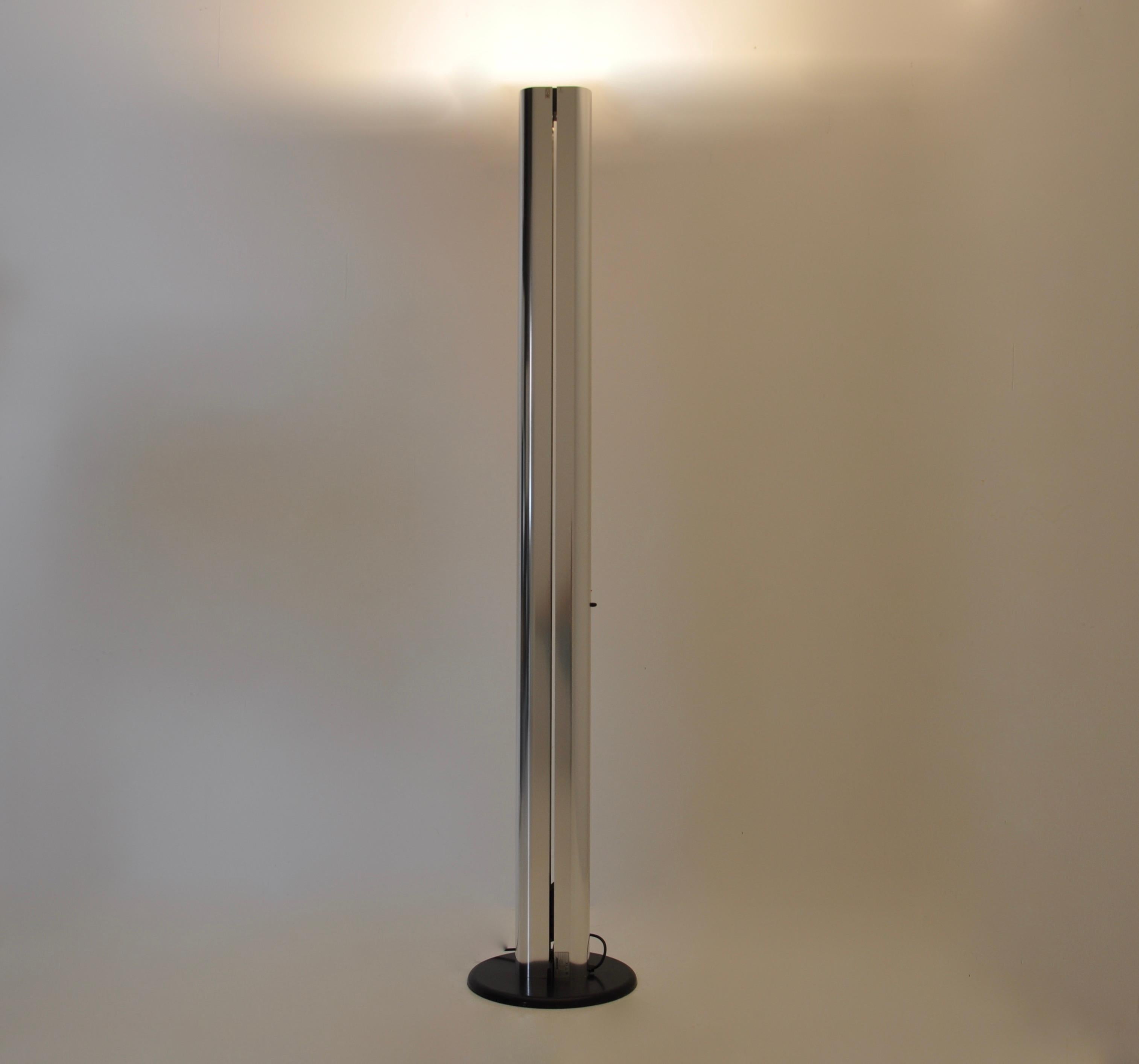 Italian Megaron Floor Lamp by Gianfranco Frattini for Artemide, 1970s For Sale