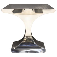 Table d'appoint ou console Megaron en finition chromée lustrée