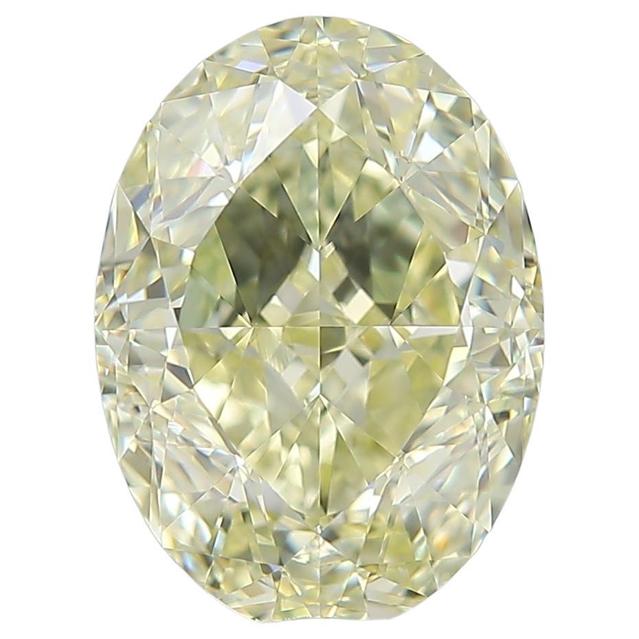 MEGHNA, diamant jaune fantaisie de 7,08 carats certifié GIA 