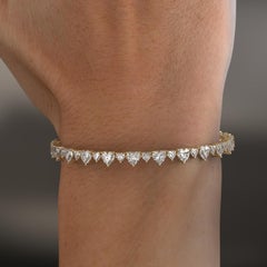 Meghna Jewels 10 Carat Heart Diamond 14 Karat Gold Tennis Bracelet