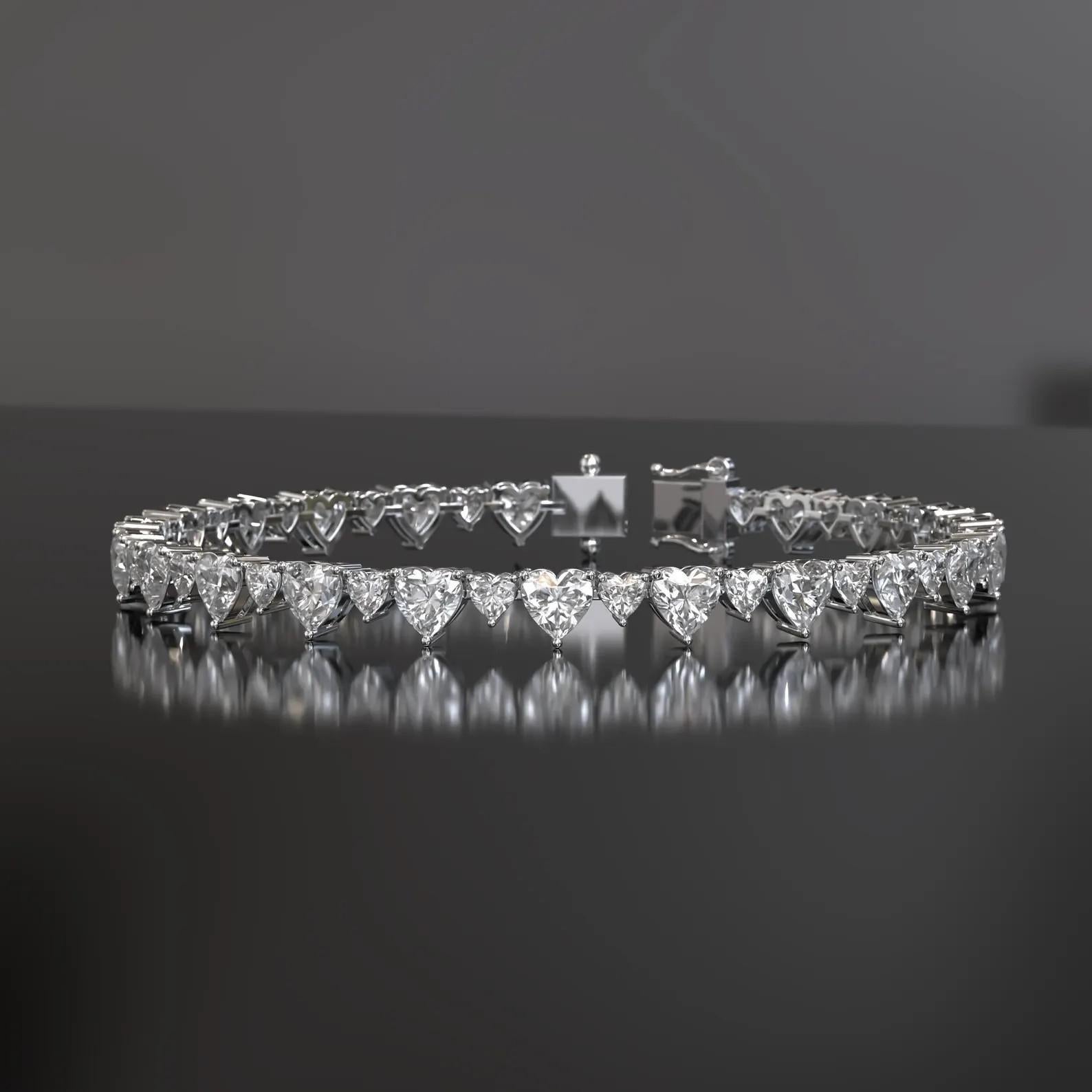 Contemporary Meghna Jewels 10 Carat Heart Diamond 14 Karat Gold Tennis Bracelet For Sale