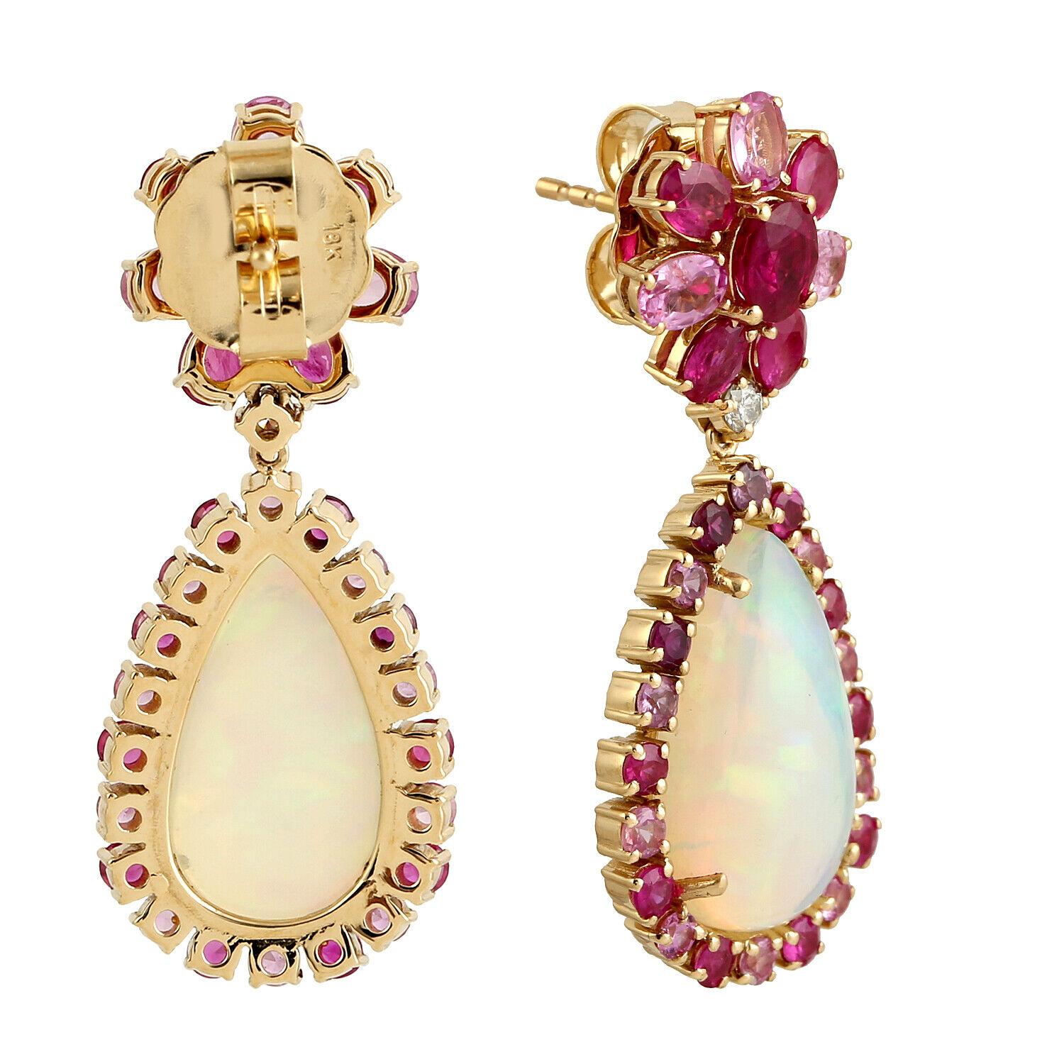Meghna Jewels 13,51 Karat Opal Rubin Diamant 14 Karat Gold Floral Ohrringe (Kunsthandwerker*in) im Angebot
