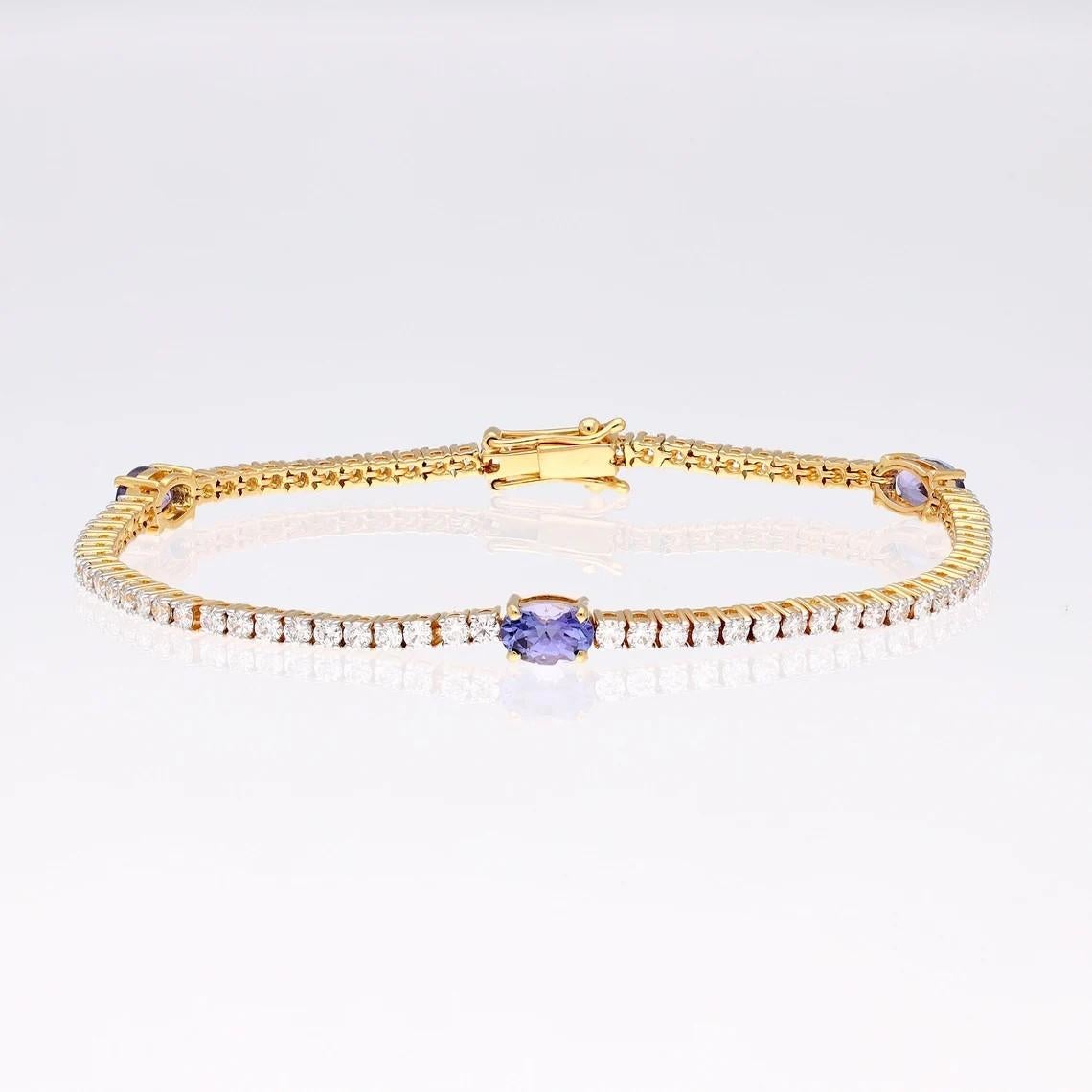 Taille ovale Meghna Jewels Bracelet en or blanc 18 carats avec tanzanite de 1,48 carat et diamants en vente