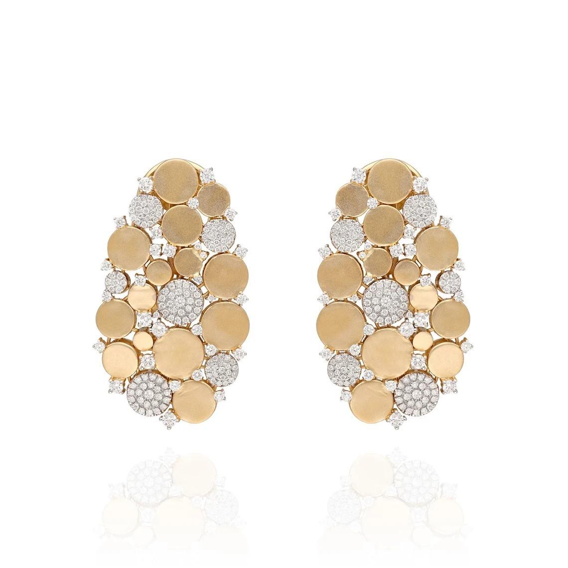 Meghna Jewels 18K Gold Matt gebürstet Diamant Galaxy Ohrringe (Moderne) im Angebot