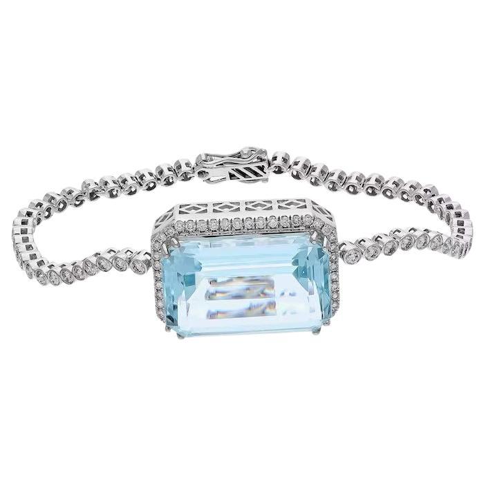 Meghna Jewels 19.26 carat Aquamarine 18 Karat Gold Diamond Chain Bracelet