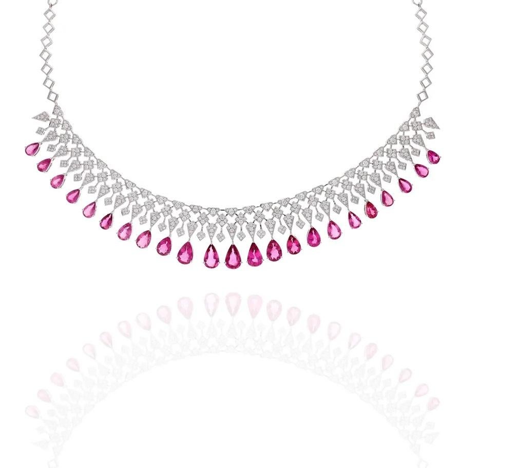 Meghna Jewels 24,36 Karat Turmalin 6,6 Karat Diamant 18K Gold Halskette im Zustand „Neu“ im Angebot in Hoffman Estate, IL