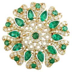 Meghna Jewels, broche pendentif cœur en or 14 carats avec diamants et émeraude de 2,94 carats