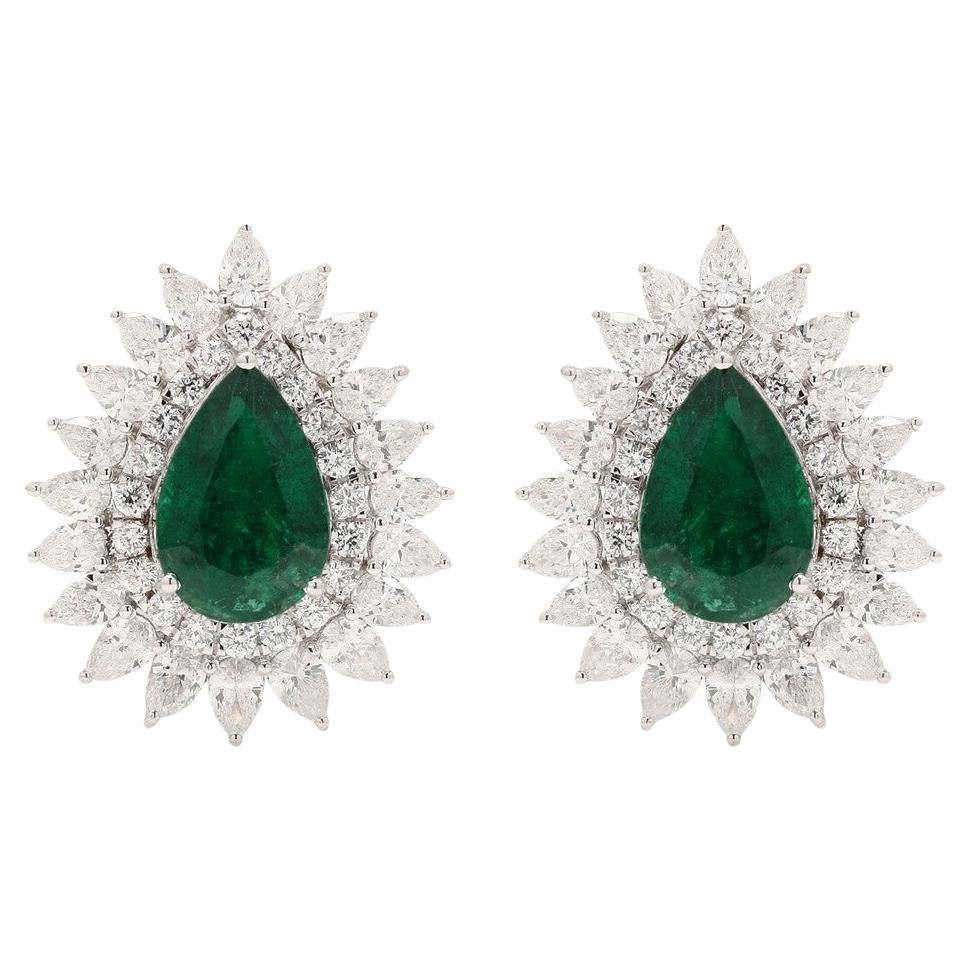 Meghna Jewels 3.62 Carats Emerald 2.60 carats Diamonds 18K Gold Stud Earrings