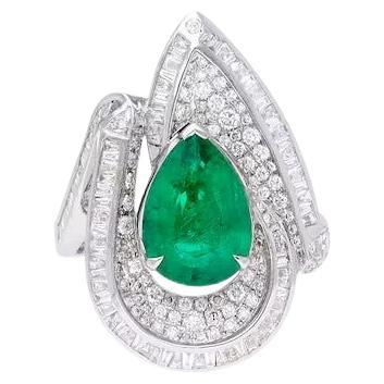 Meghna Jewels Esmeralda de 4,0 quilates Diamante de 1,55 quilates Anillo de oro blanco de 18 quilates