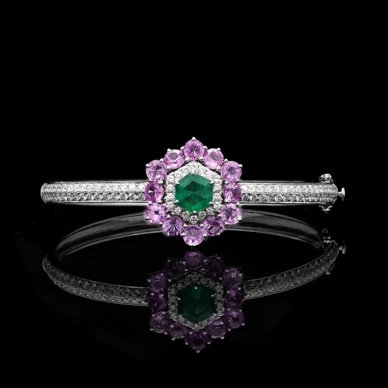 Modern Meghna Jewels 4.07 carats Pink Sapphire emerald diamond 18 Karat Gold Bracelet For Sale