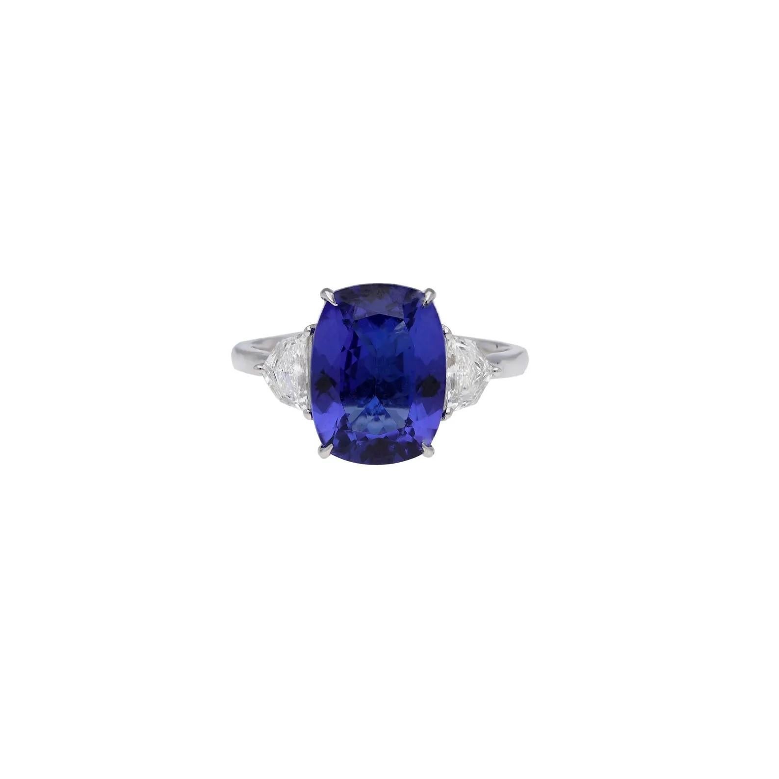 Ottagono MEGHNA JEWELS Anello con diamanti trapezoidali in oro bianco 18 carati con 4,51 ottagoni di tanzanite in vendita