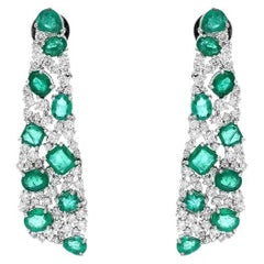 Meghna Jewels 5.89 carats Emerald Diamond 18 Karat Gold Earrings