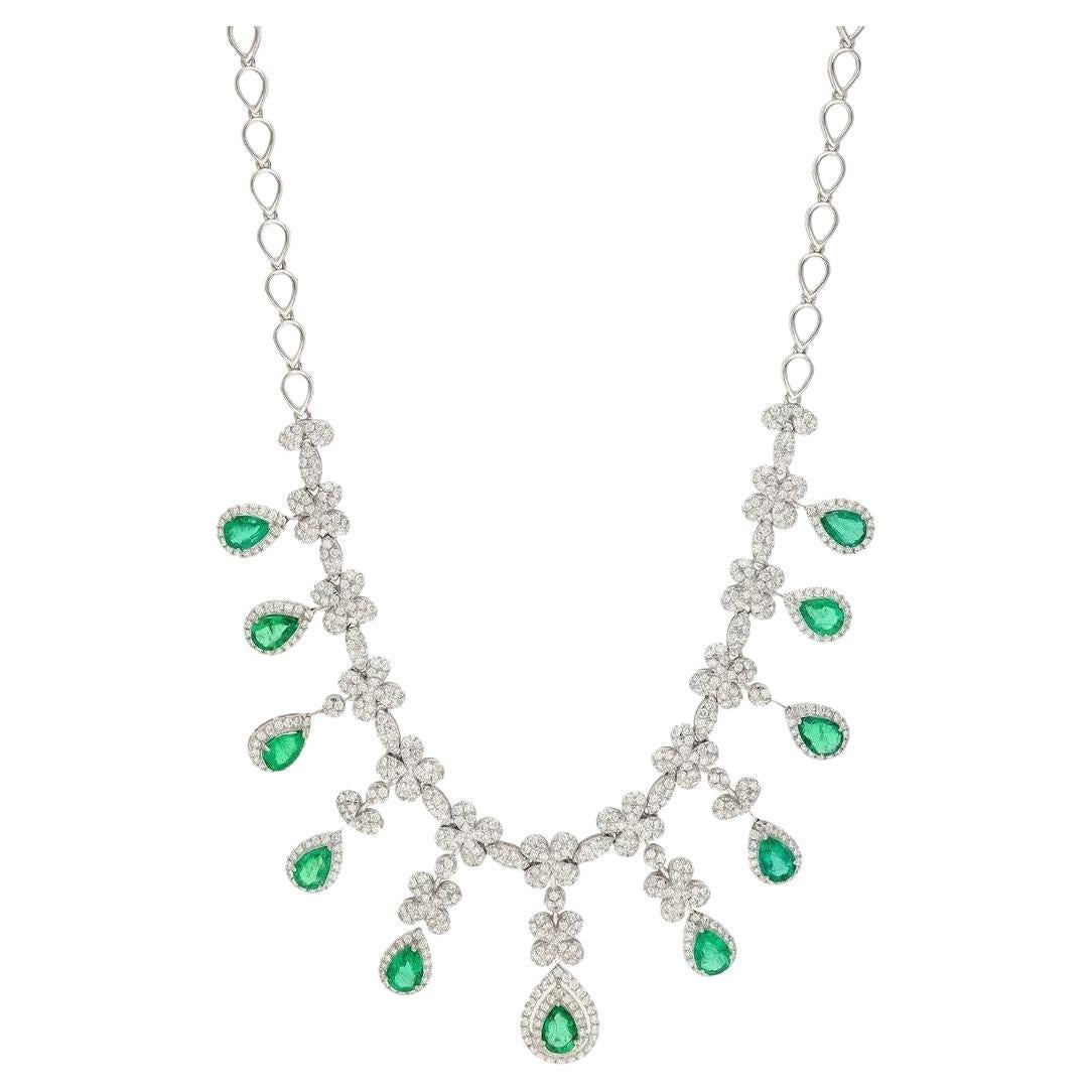 Meghna Jewels 6.98 Carat Emerald 6.29 carat Diamond 18 Karat White Gold Necklace
