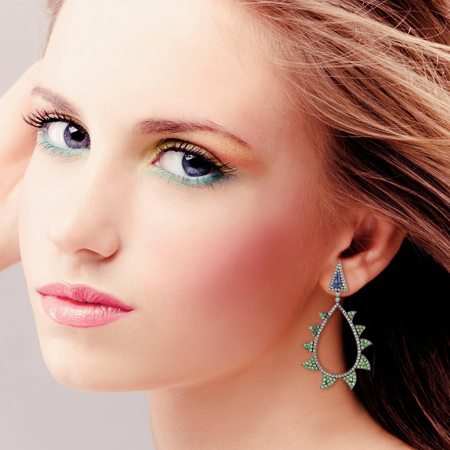 Modern Meghna Jewels Claw Tsavortie Blue Sapphire Diamond Earrings For Sale