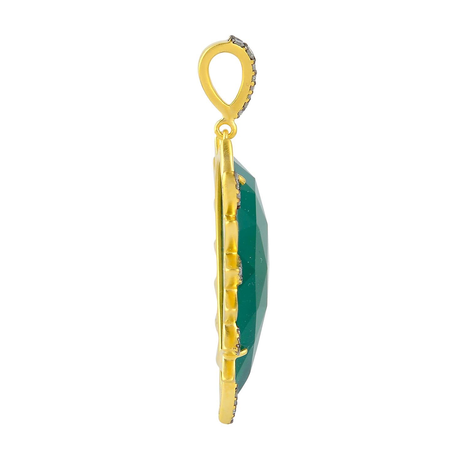 Halskette mit grünem Onyx und Diamant Meghna Juwelen-Krallenanhänger (Moderne) im Angebot