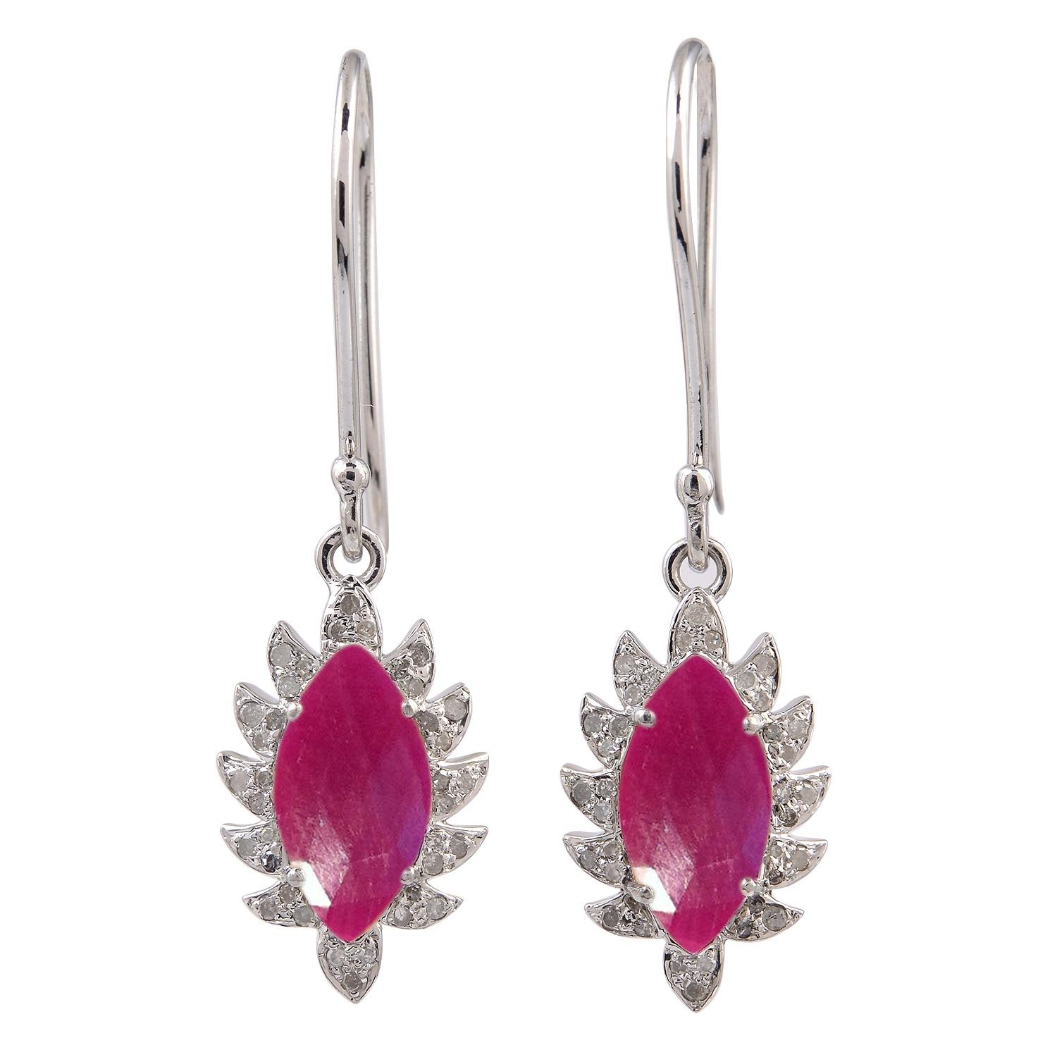 Boucles d'oreilles griffes en rubis, diamants et rubis Meghna Jewels Marquise