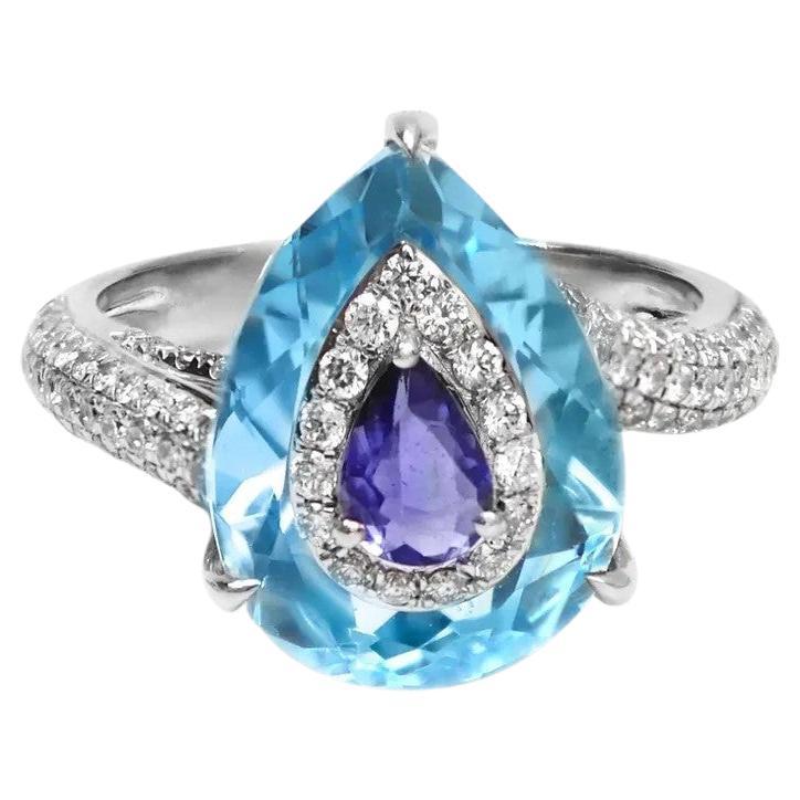 Meghna Jewels Diamond Blue Topaz 18 Karat Gold Ring For Sale