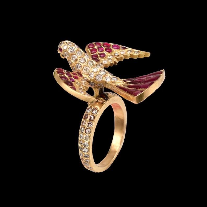 Mixed Cut Meghna Jewels Diamond Ruby 18 Karat Gold Vintage Style Bird Ring For Sale