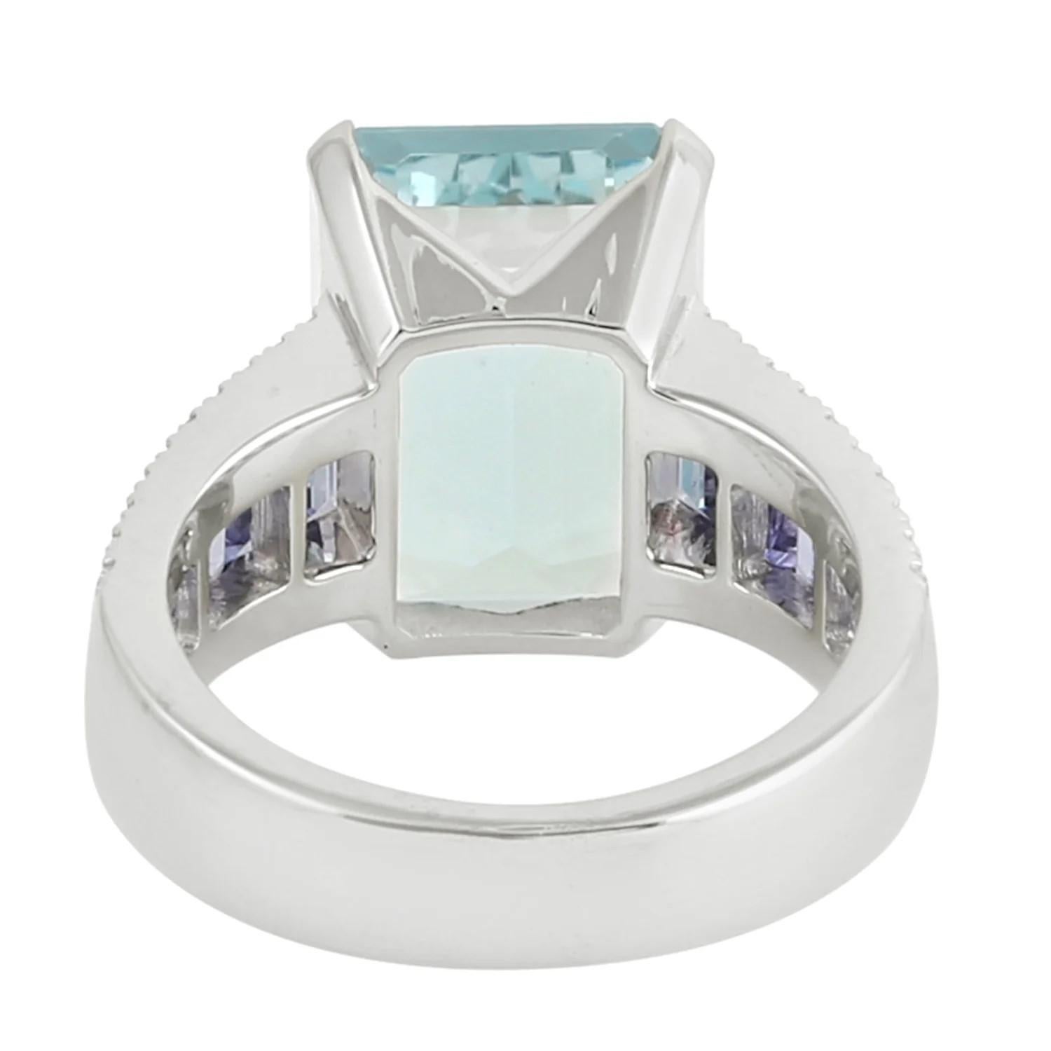  Meghna Jewels Emerald Cut Aquamarine Tanzanite Diamond 14 Karat Gold Ring In New Condition For Sale In Hoffman Estate, IL