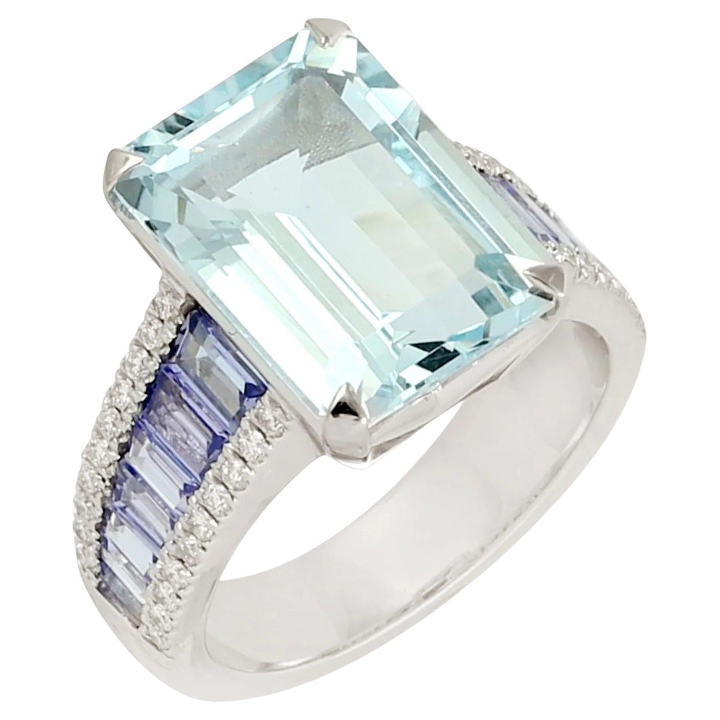  Meghna Jewels Emerald Cut Aquamarine Tanzanite Diamond 14 Karat Gold Ring For Sale