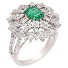 Anillo de oro de 18 quilates con diamantes talla esmeralda Meghna Jewels