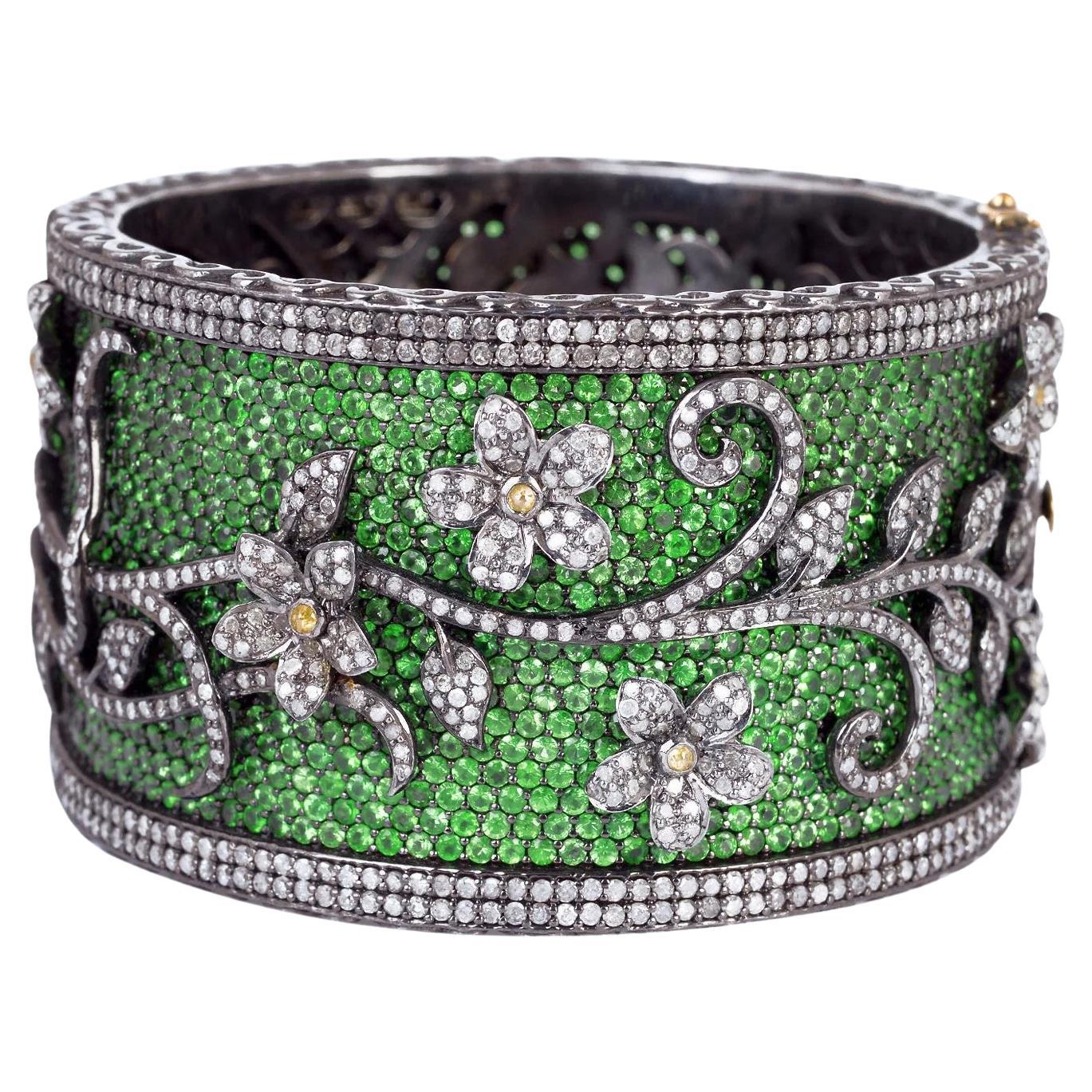 Meghna Jewels Manchette de style ancien avec diamants tsavorites de 51,84 carats