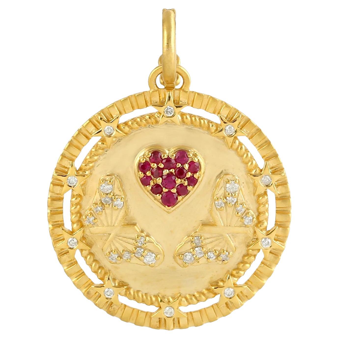 Meghna Jewels Heart Butterfly Medallion 14K Gold Diamond Charm Pendant Necklace