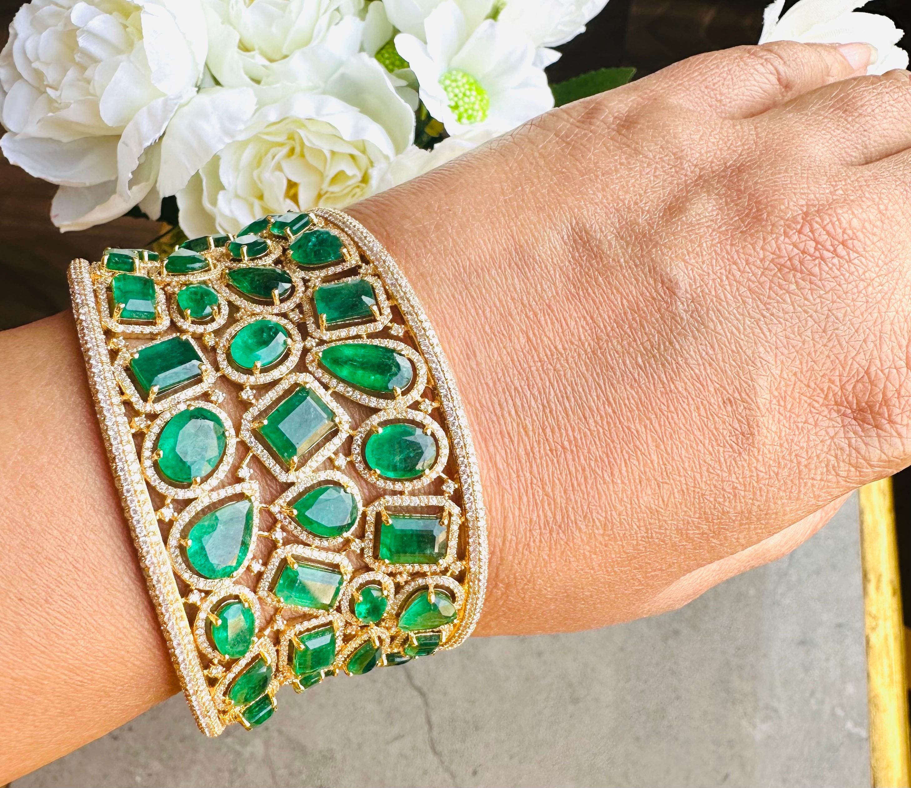 Mixed Cut MEGHNA JEWELS Mix-Shape 45.46 carat Emerald 10.41 Diamond 18K Gold Bracelet Cuff For Sale
