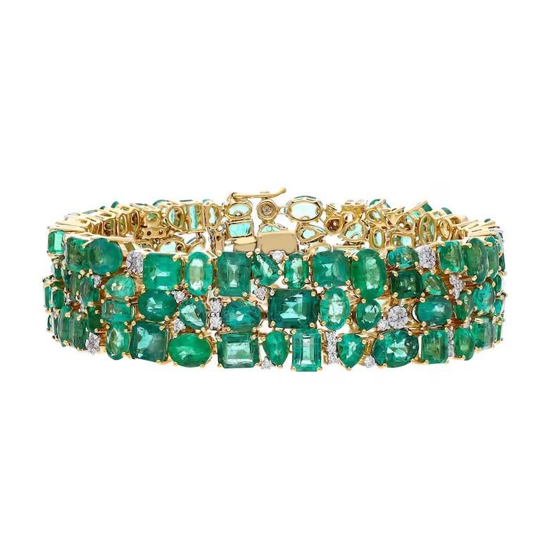 Taglio misto MEGHNA JEWELS Bracciale in oro 18 carati con diamante smeraldo da 46,17 carati in vendita