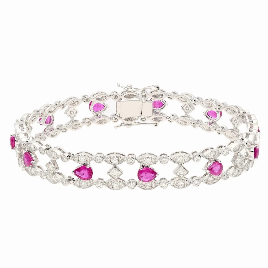 Taille mixte Meghna Jewels Bracelet vintage en or blanc 18 carats avec rubis et diamants en vente
