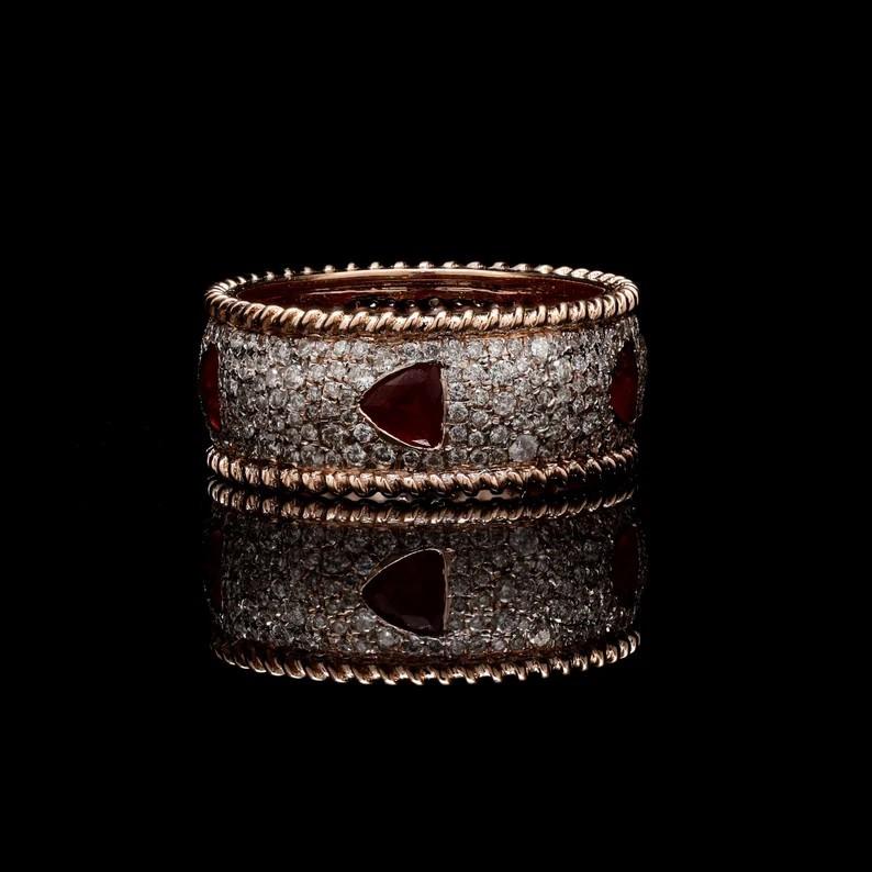 Modern Meghna Jewels Trillion Cut Ruby Diamond 14 Karat Gold Ring For Sale
