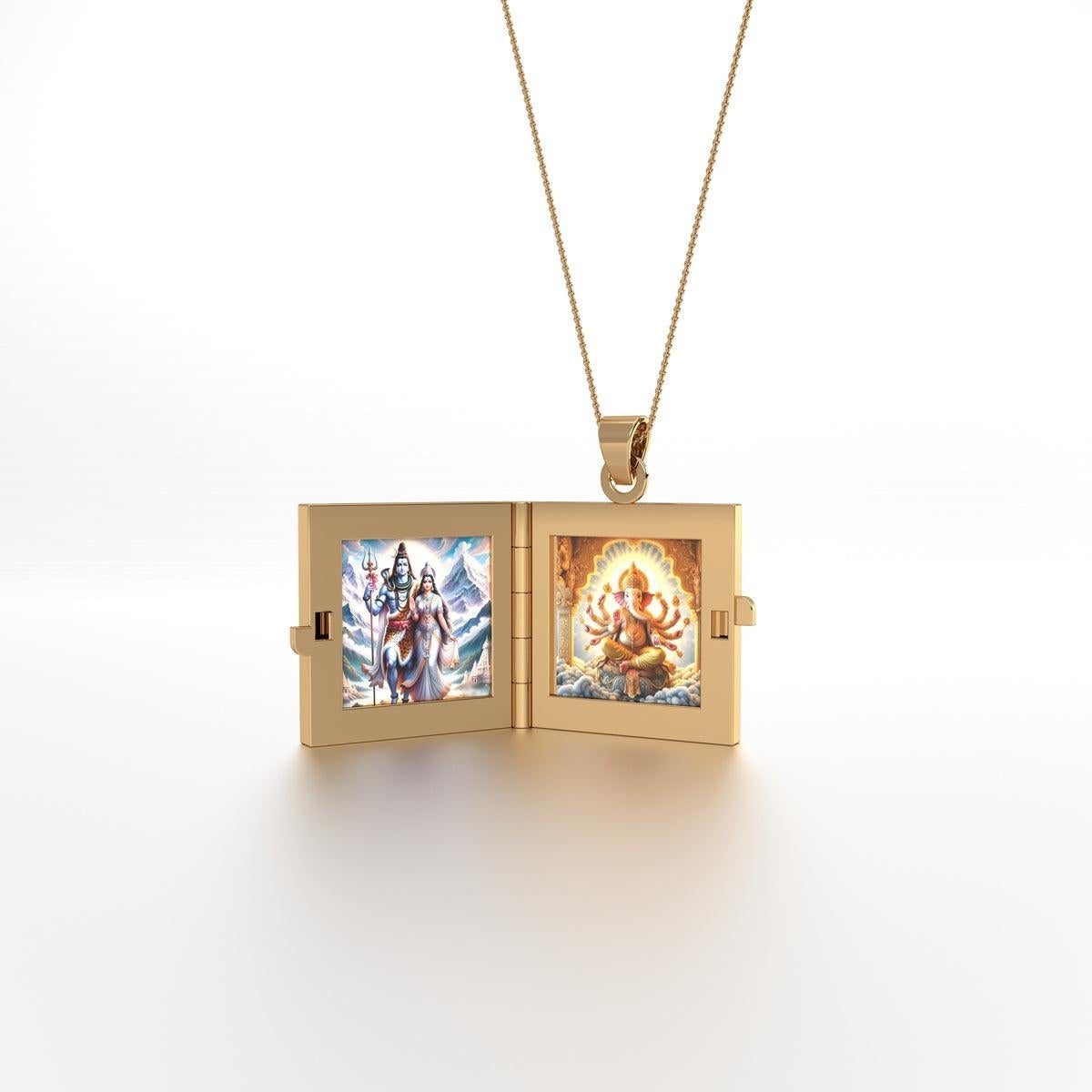 Mehr Locket - Sqaure without chain In New Condition For Sale In Surat, IN