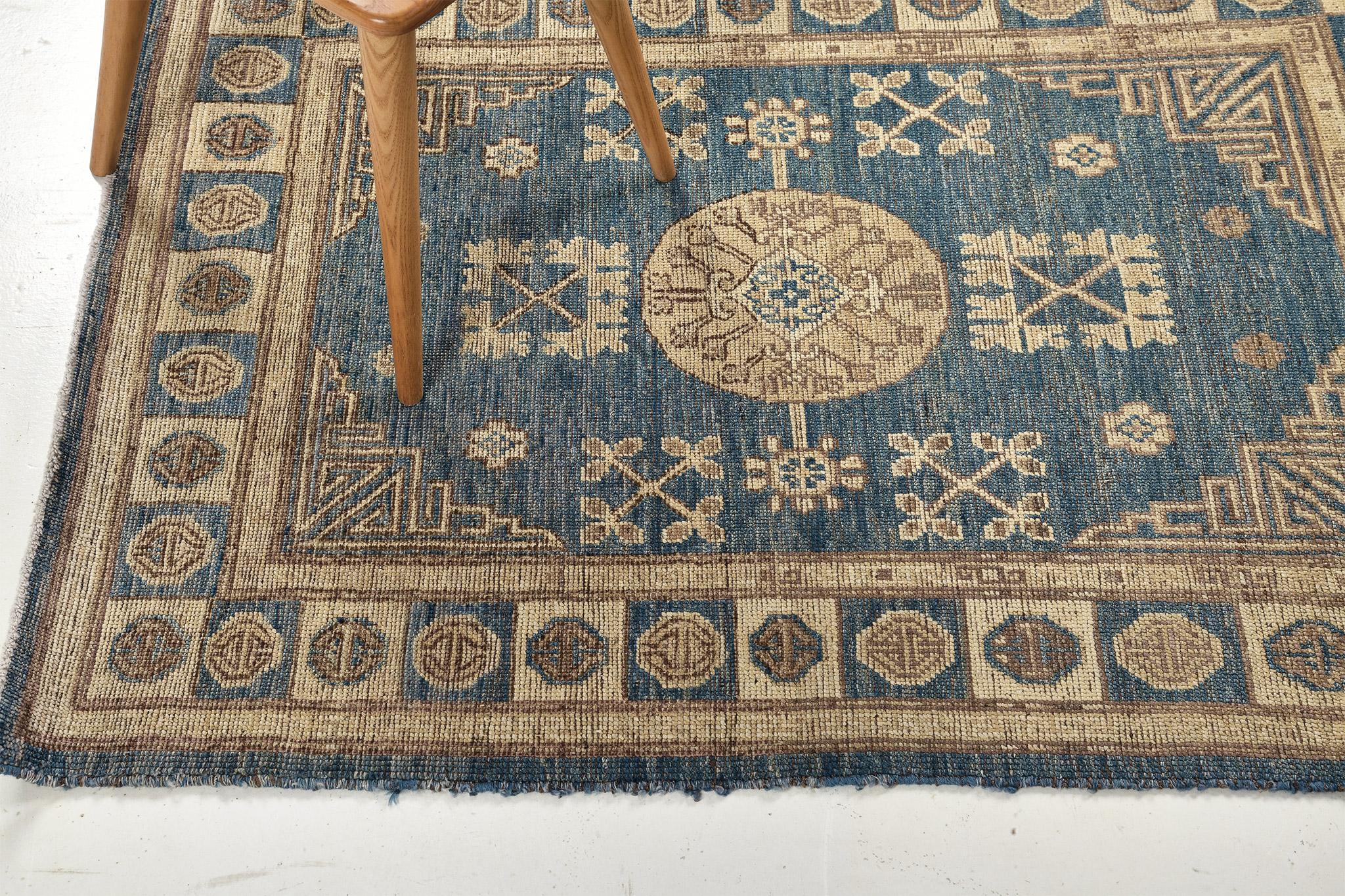 Annodato a mano Mehraban 18° secolo Khotan Design Revival D5390 in vendita