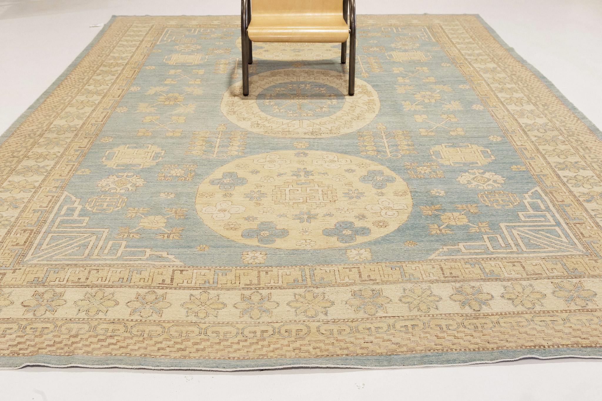 Afghano Mehraban Rugs del 18° secolo dal design revival di Khotan in vendita