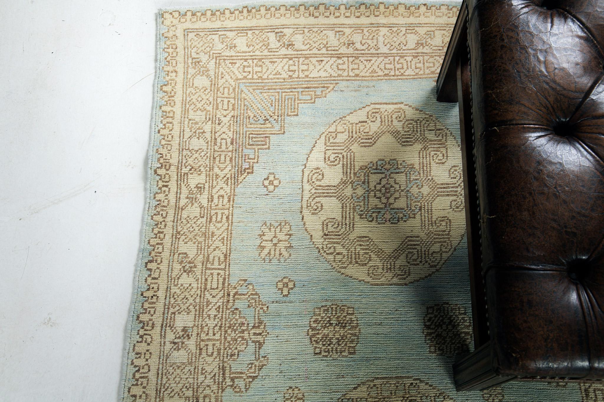 Laine Mehraban - Tapis de couloir néo-baroque du 18ème siècle, design Khotan, D5387 en vente