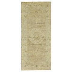 Mehraban - Tapis de couloir néo-baroque du 18ème siècle, design Khotan, D5387
