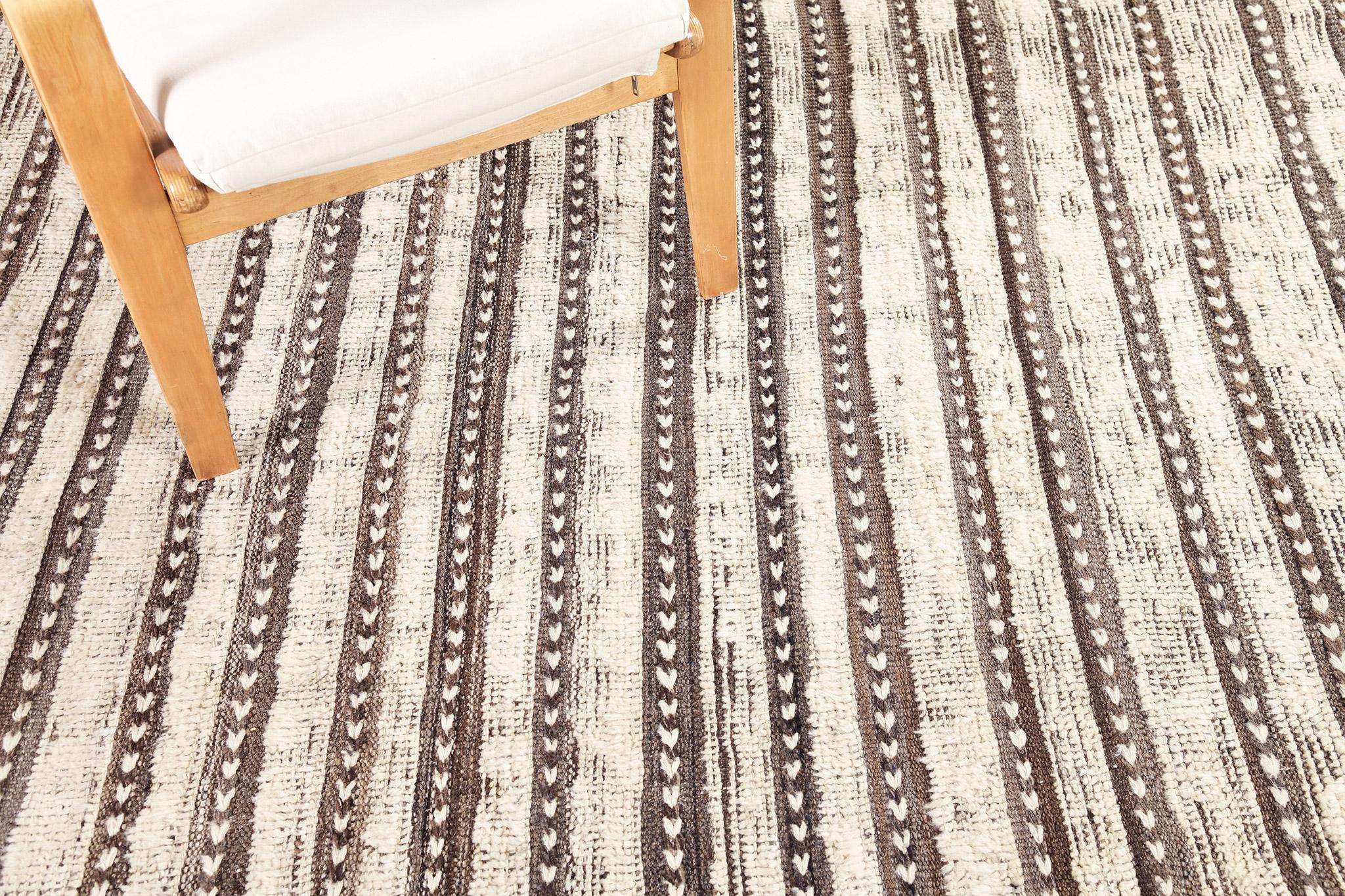 Noué à la main Mehraban Abrolhos, collection Haute Bohemian, saisons en vente