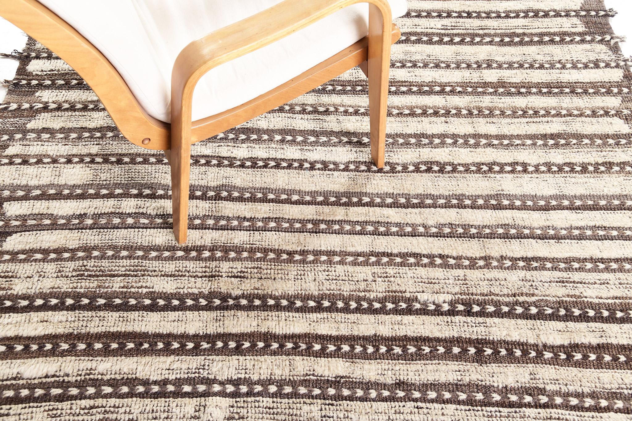XXIe siècle et contemporain Mehraban Abrolhos, collection Haute Bohemian, saisons en vente