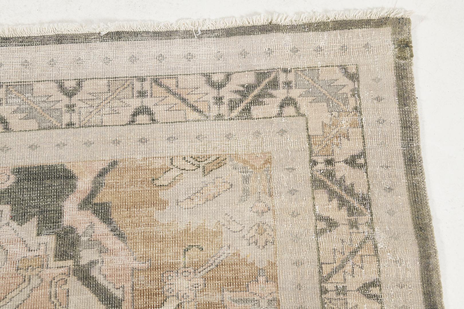 Indian Mehraban Alsaeida, Domicile Collection For Sale