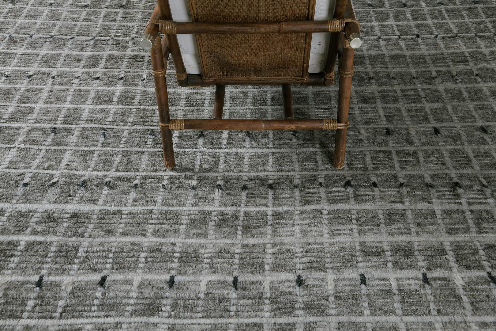 Mehraban Amihan, Collezione Sahara 29709 In condizioni Nuovo in vendita a WEST HOLLYWOOD, CA